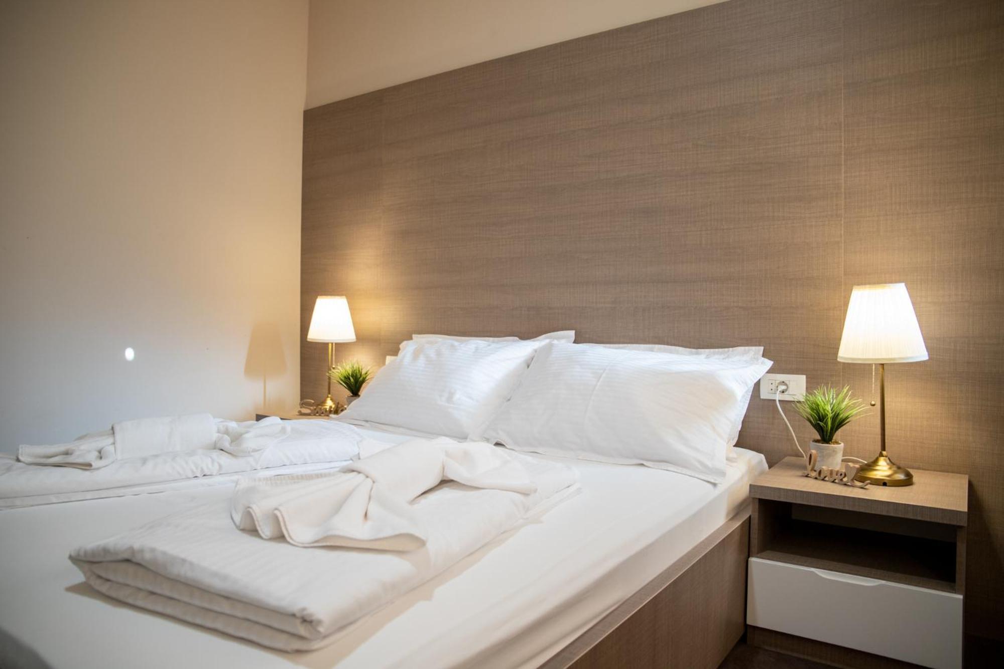 Hotel Narenta Metković Esterno foto