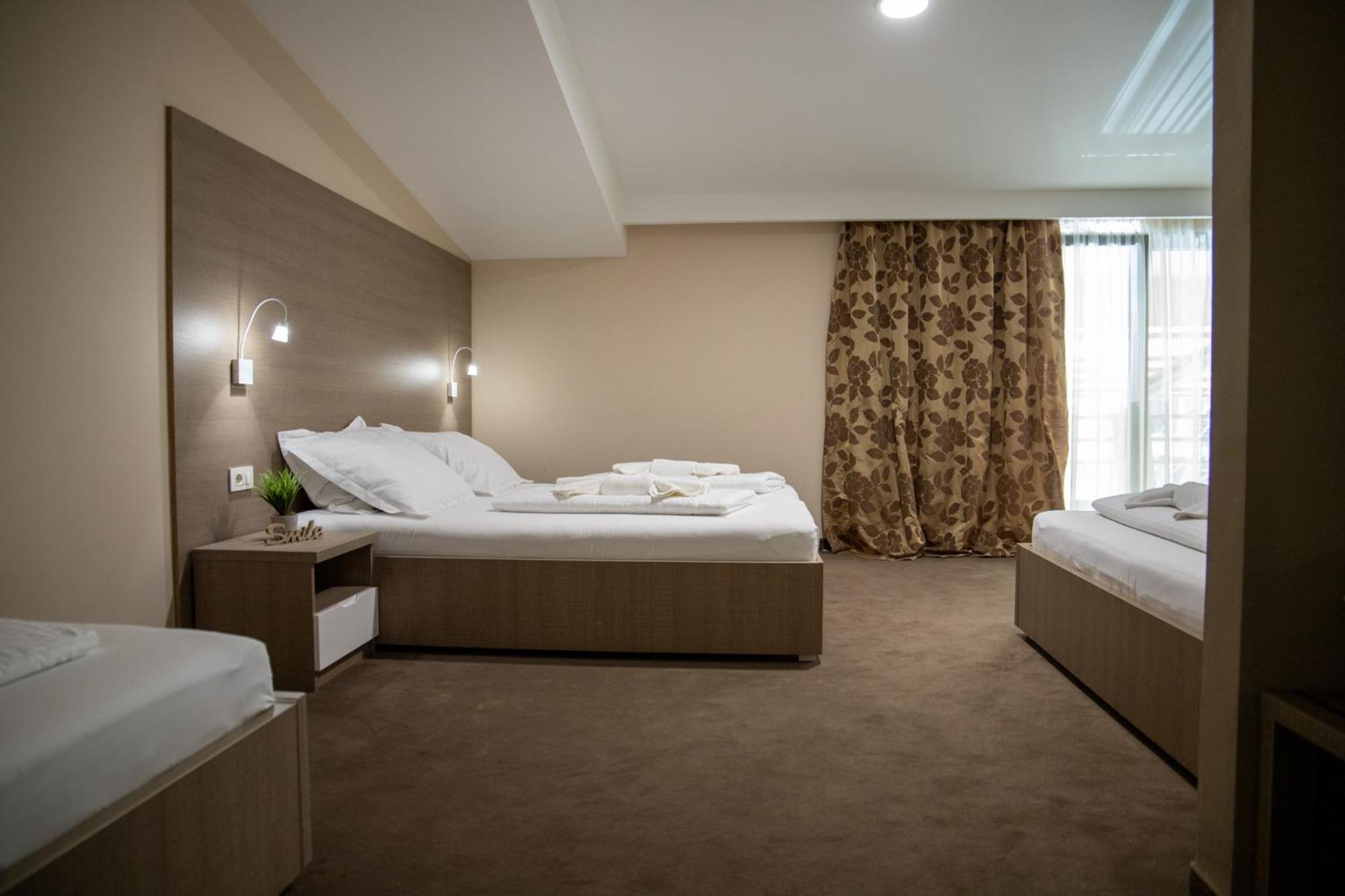 Hotel Narenta Metković Esterno foto