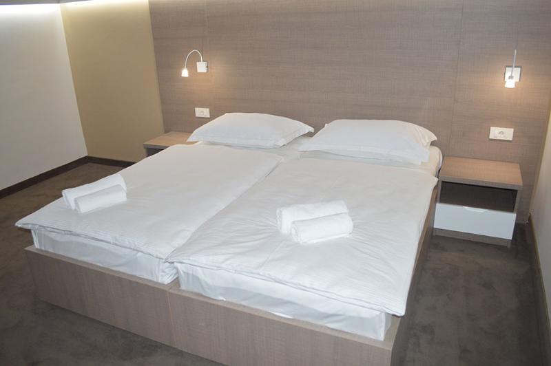 Hotel Narenta Metković Esterno foto