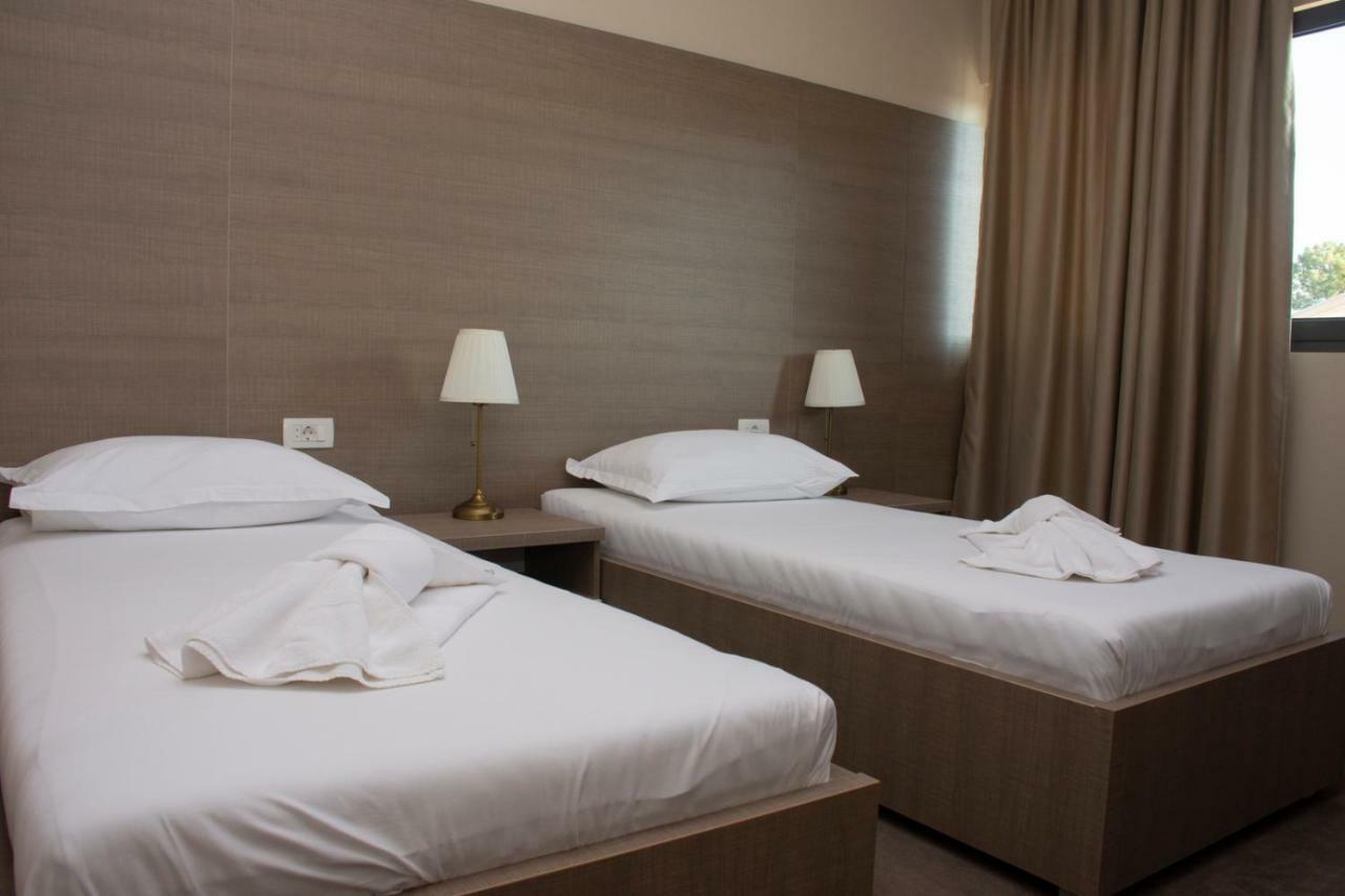 Hotel Narenta Metković Esterno foto